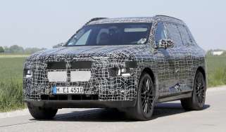 BMW X7 - front tracking